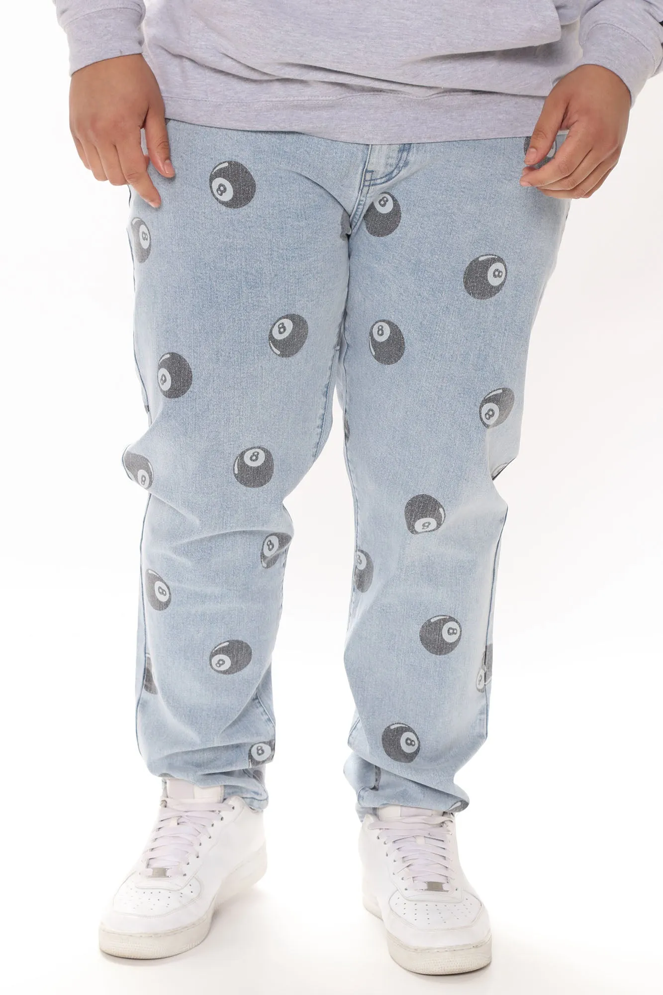 8 Ball Straight Jeans - Light Wash