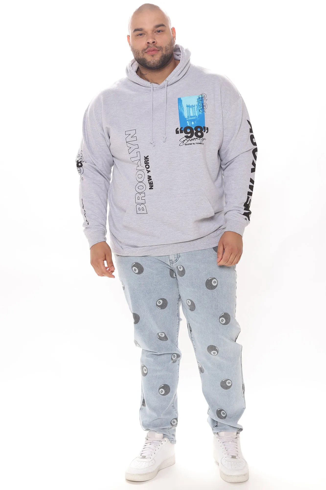8 Ball Straight Jeans - Light Wash