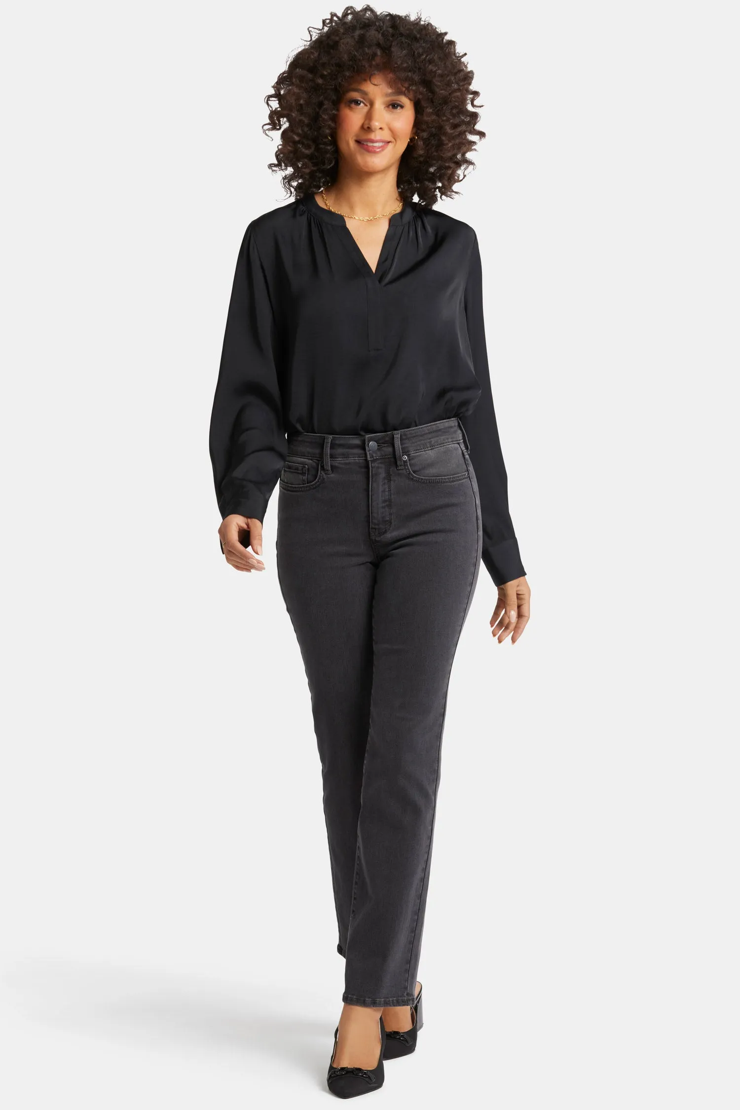 Marilyn Straight Jeans In Petite - Cloud Stone