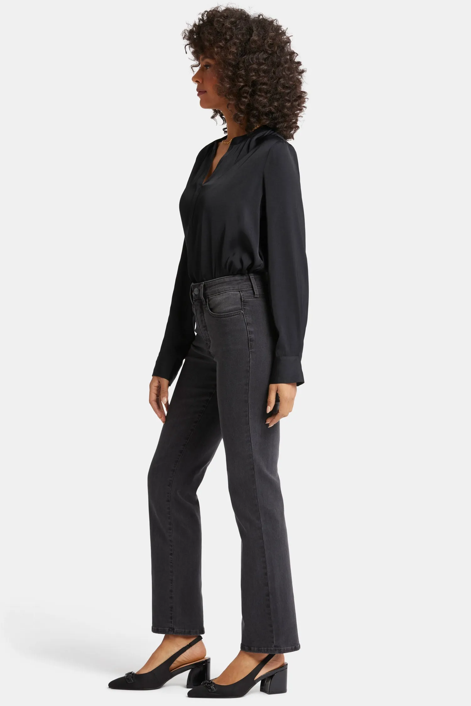 Marilyn Straight Jeans In Petite - Cloud Stone