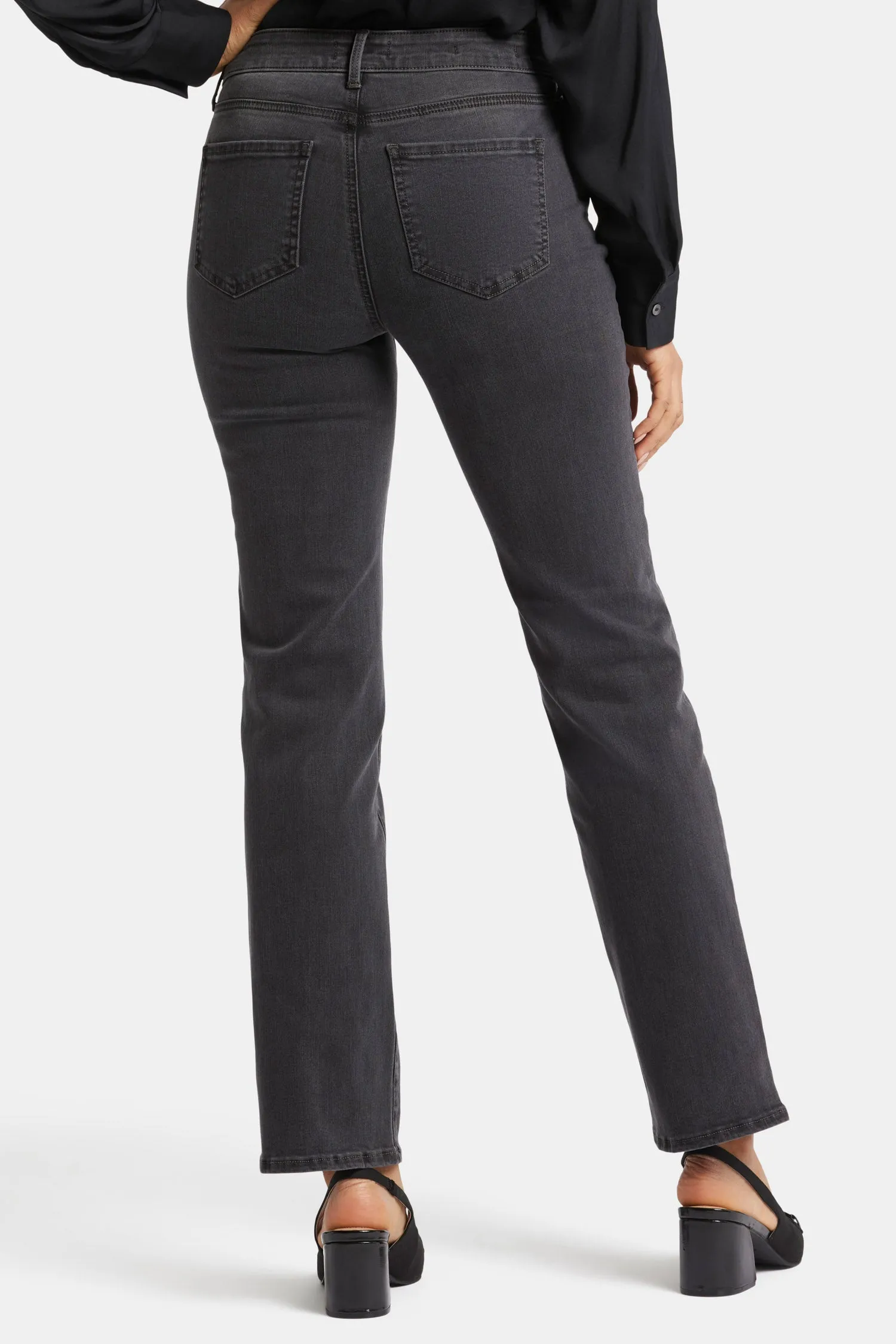 Marilyn Straight Jeans In Petite - Cloud Stone