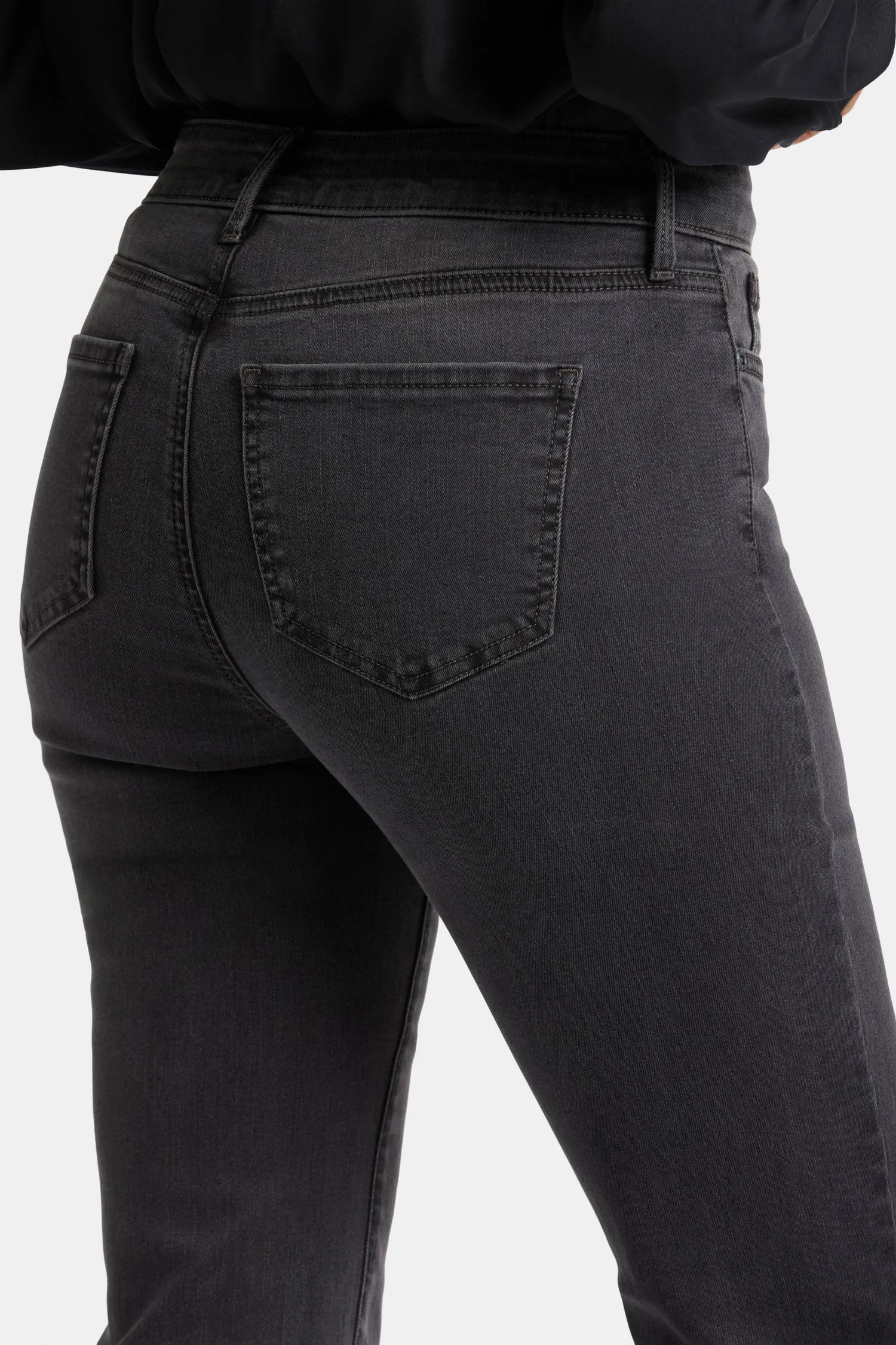 Marilyn Straight Jeans In Petite - Cloud Stone