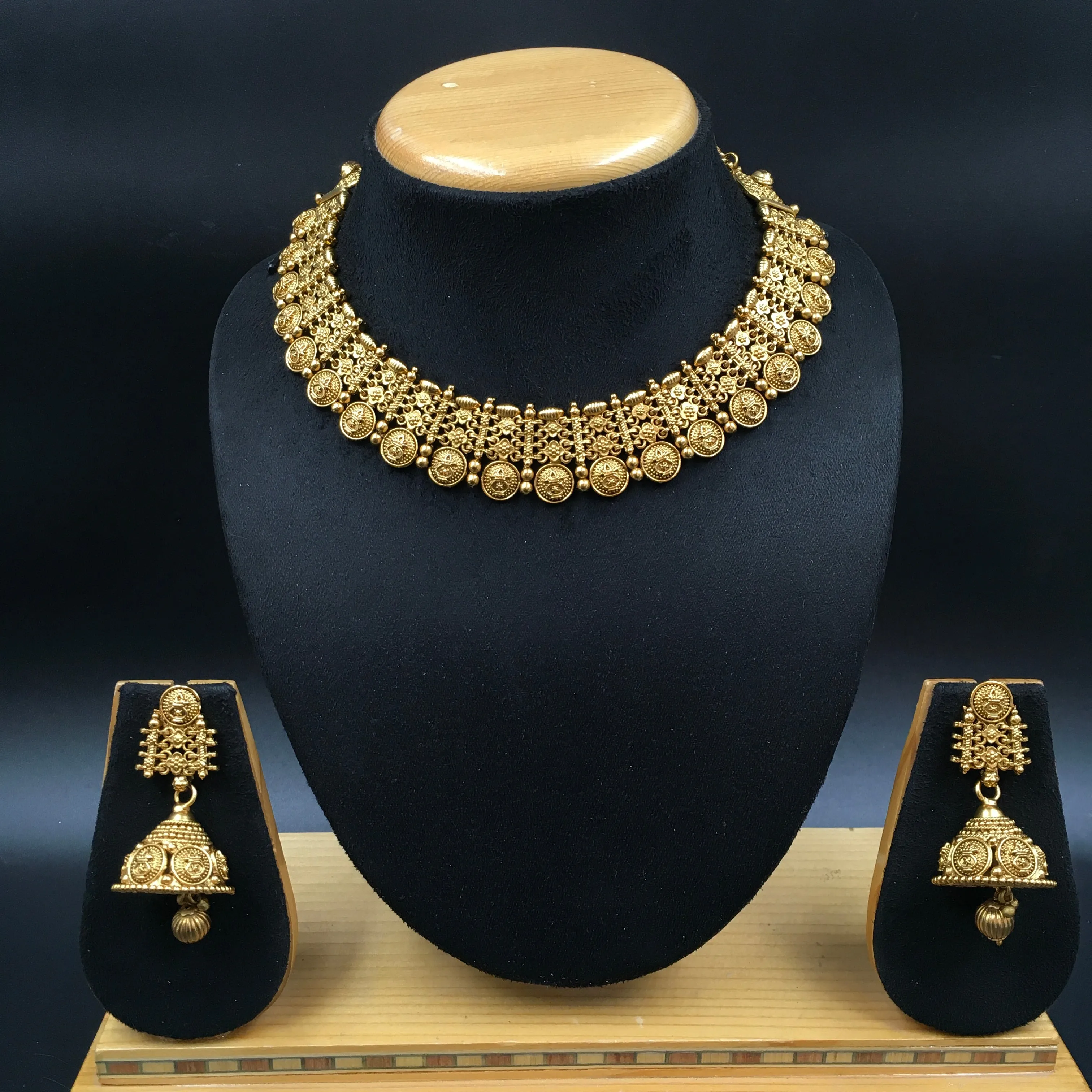 Round Neck Antique Necklace Set 3578-28