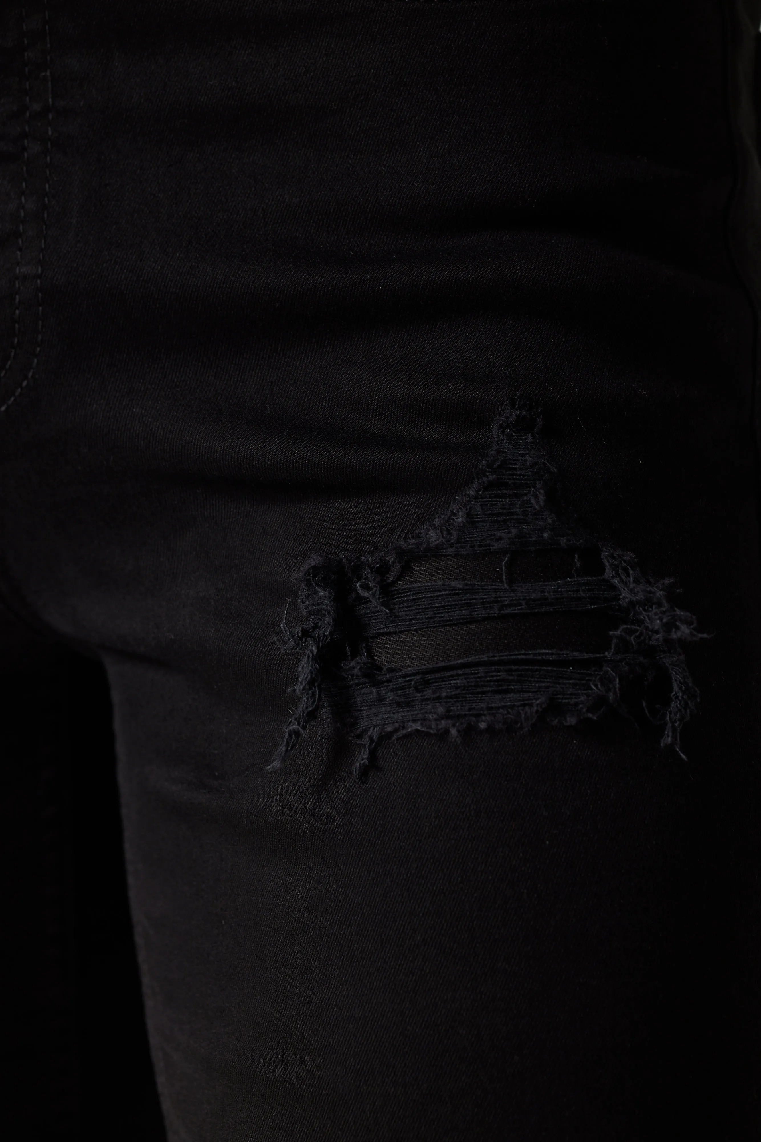 Skinny Sustainable Distressed Jeans - Jet Black