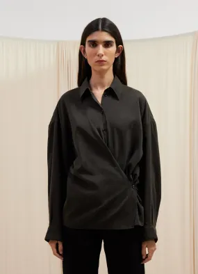 STRAIGHT COLLAR TWISTED SHIRT