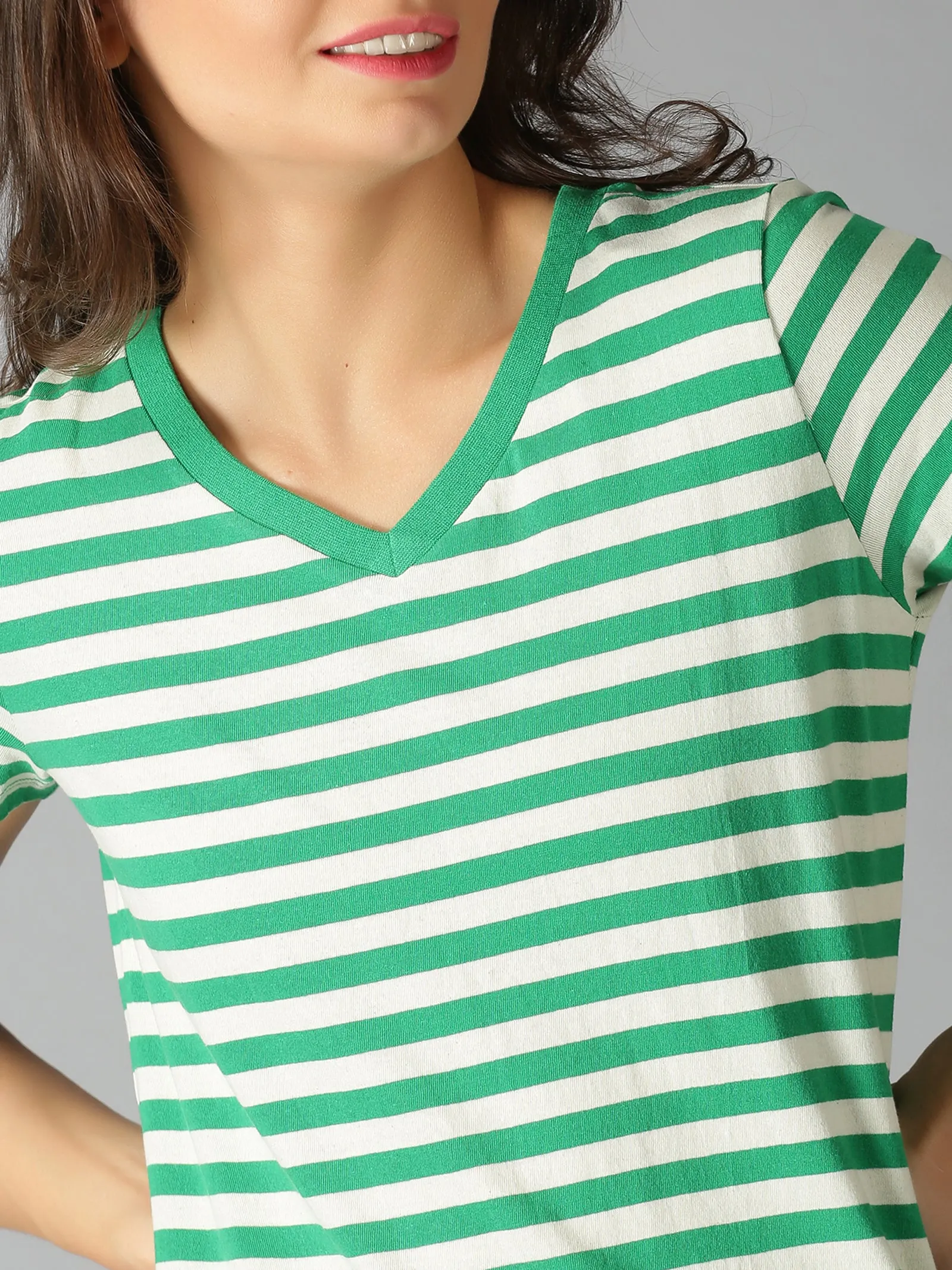 Women Green Stripes V Neck Casual T-Shirt